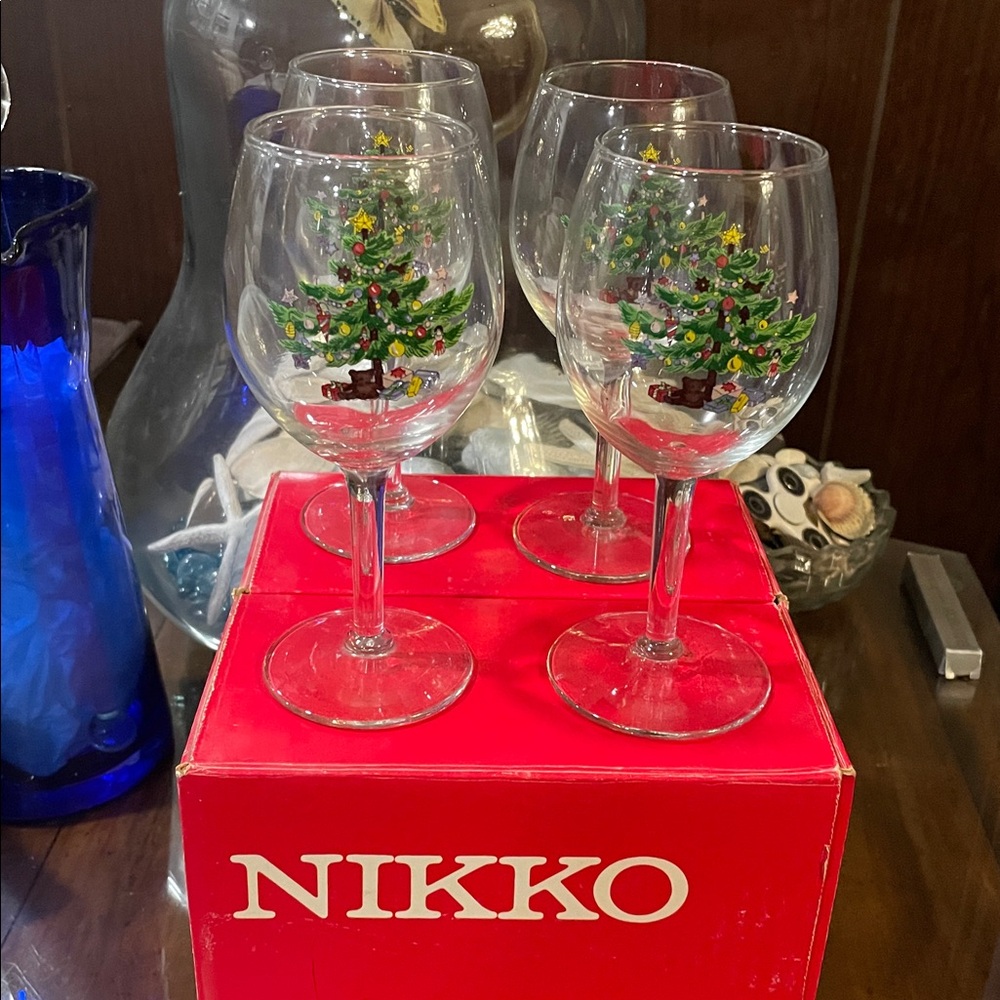 Nikko Christmas Tree Goblet Set of 4